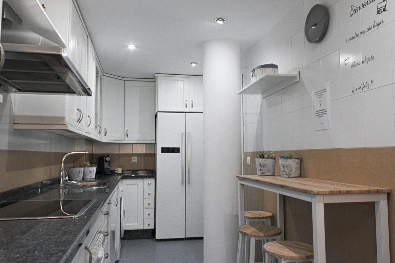 Monkeys Apartments Lumbreras Deluxe Севилья Экстерьер фото
